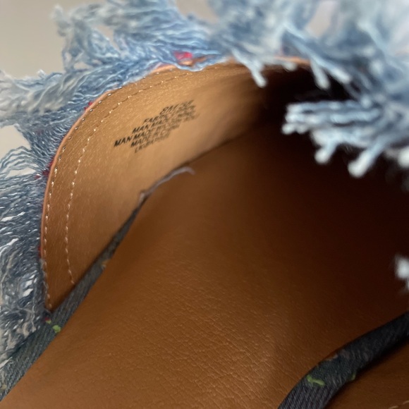 BEAUTIFUL LUCKY BRAND MULES. - Picture 4 of 7